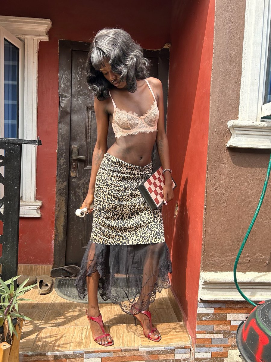 giverachelashot tweet media