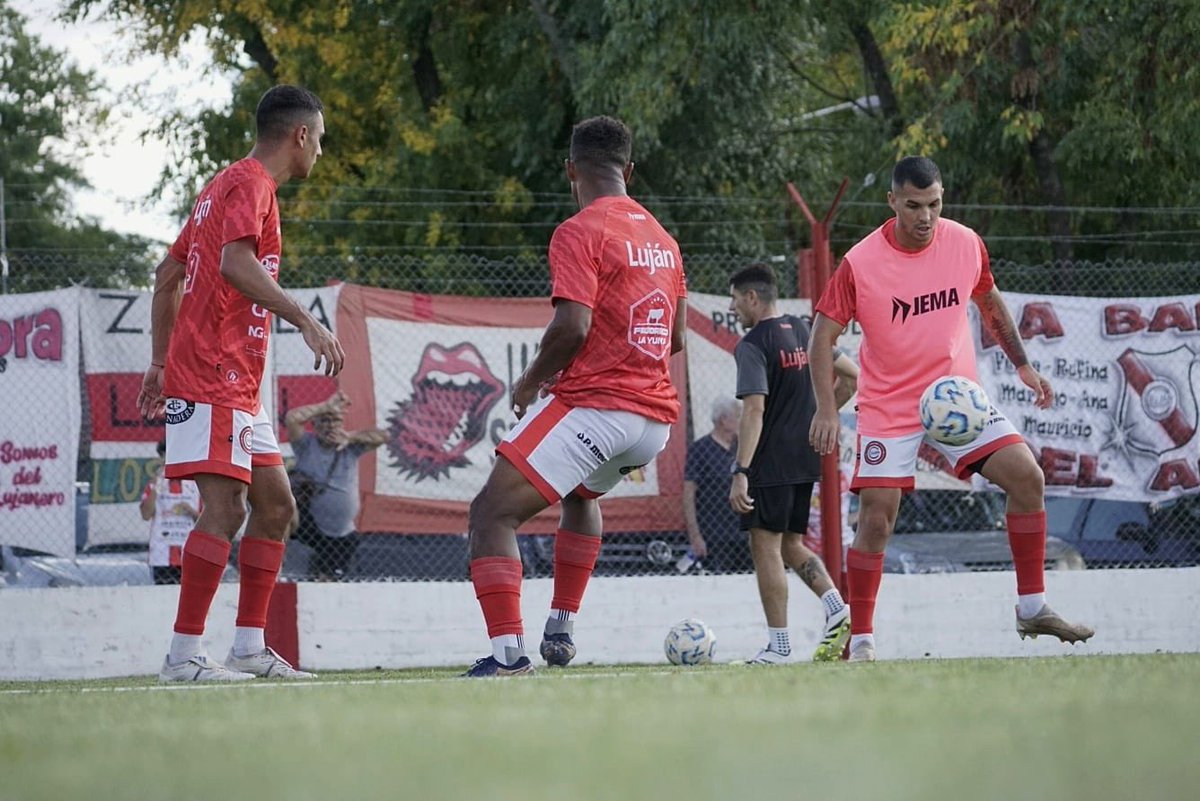 Club Luján tweet media
