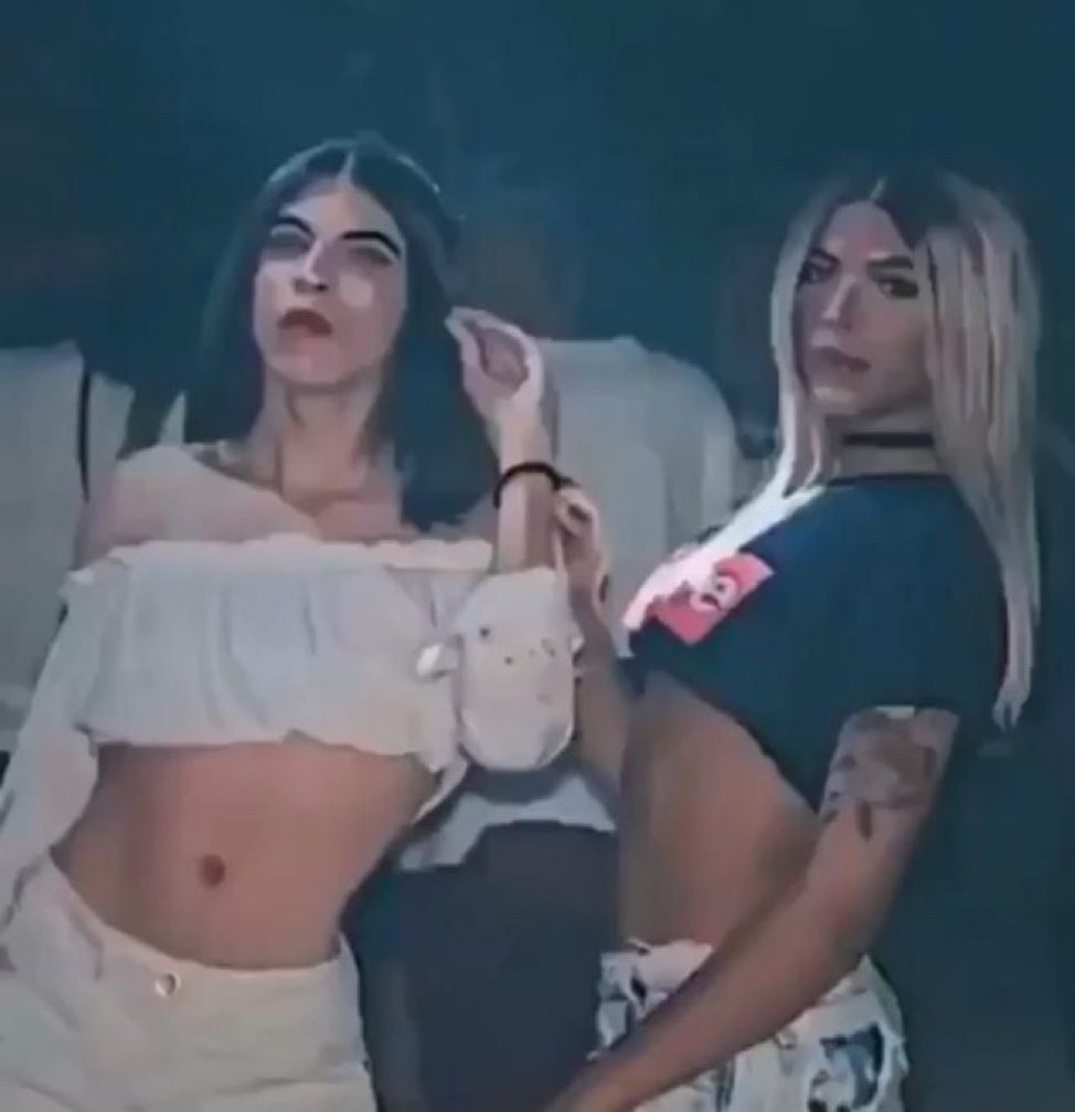 seven៹ tweet media