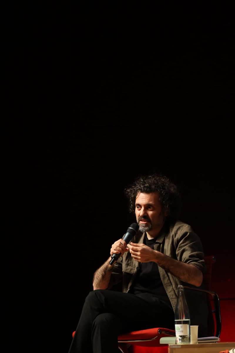 readconvention's tweet photo. Hoy acabamos reflexionando sobre el potencial de la ficción como forma de resistencia.

💭 Con Fernanda Trías, Alberto Santamaría y Layla Martínez. https://t.co/F7J6KiG7ga