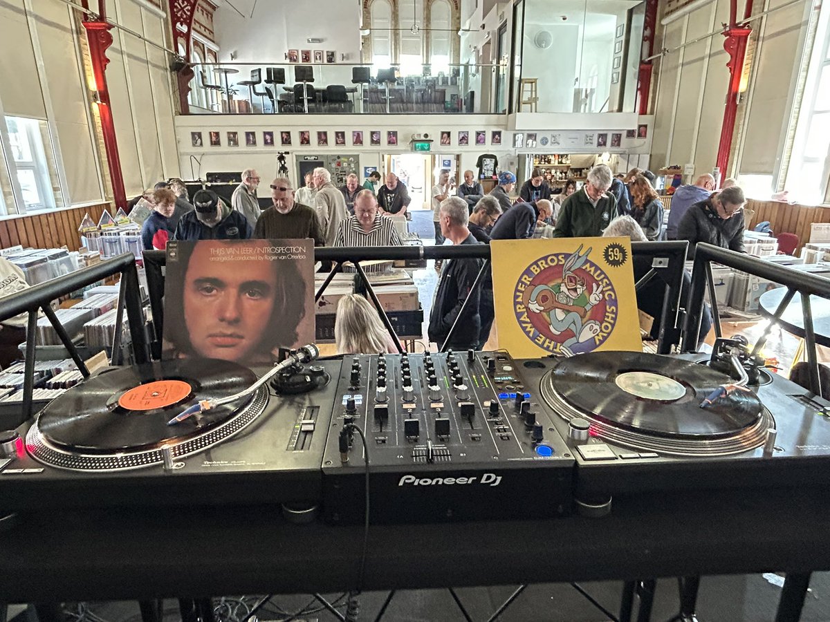 Stephen Foster tweet media