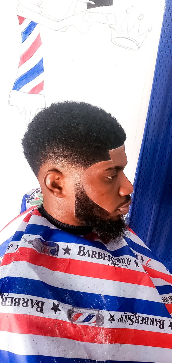 TheLegend_01's tweet image. My shop               Vs    My haircut 💈
Please if you're seeing this, repost for me.
I'm in Ekiugbo, Ughelli Delta state.
🙏🏼
#Haircut #Barber #Barberlife
