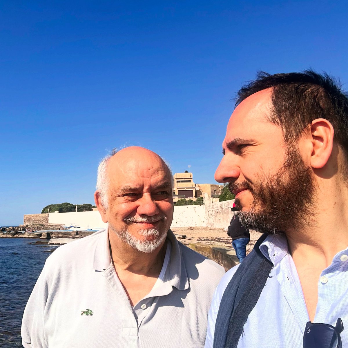 marcolaudonio's tweet image. Di mare, delizie al limone, papà al
sole dopo un dicembre 2025 da incubo e anche se a #santamarinella era #Diodato come dopo il lockdown a far da soundtrack (ma in macchina tanto tanto #fulminacci) instagram.com/p/DXSDFANDvMy/…