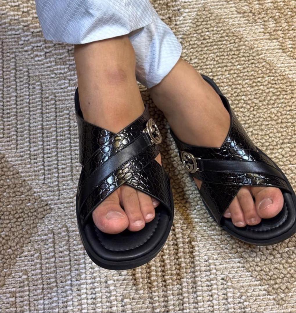 KC_COLLECTI1465's tweet image. Hello everyone 👋 

Get your Cool Style footwear here 

#price:  10,000

DM/Whatsapp: 07010230341
            
Location: Kaduna
Delivery: Nationwide 
 RT please.