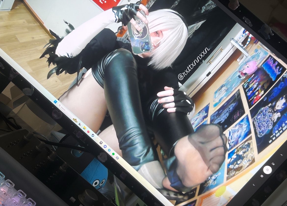 rxttxnnxxn's tweet image. hiiiiiio :3
#feet #feetworshi̇p #footfetısh #stockings