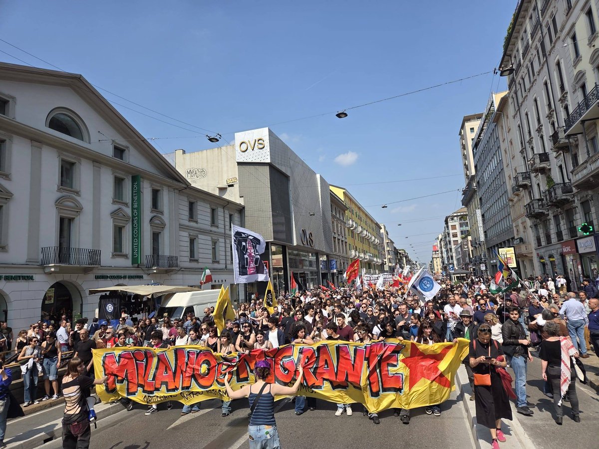 Antifa_Ultras tweet media