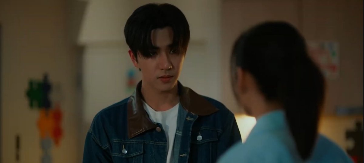 blusyddeonu's tweet image. a minha pressão desceu nessa cena :/
#LoveYouTeacherSeriesEP6 #PerthSanta