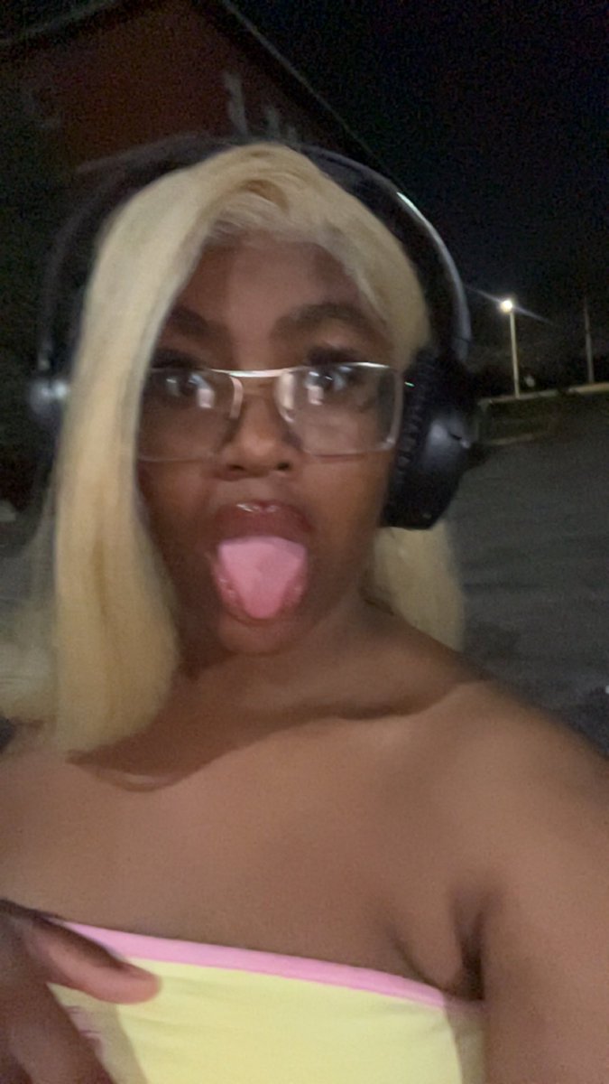 nyla tweet media