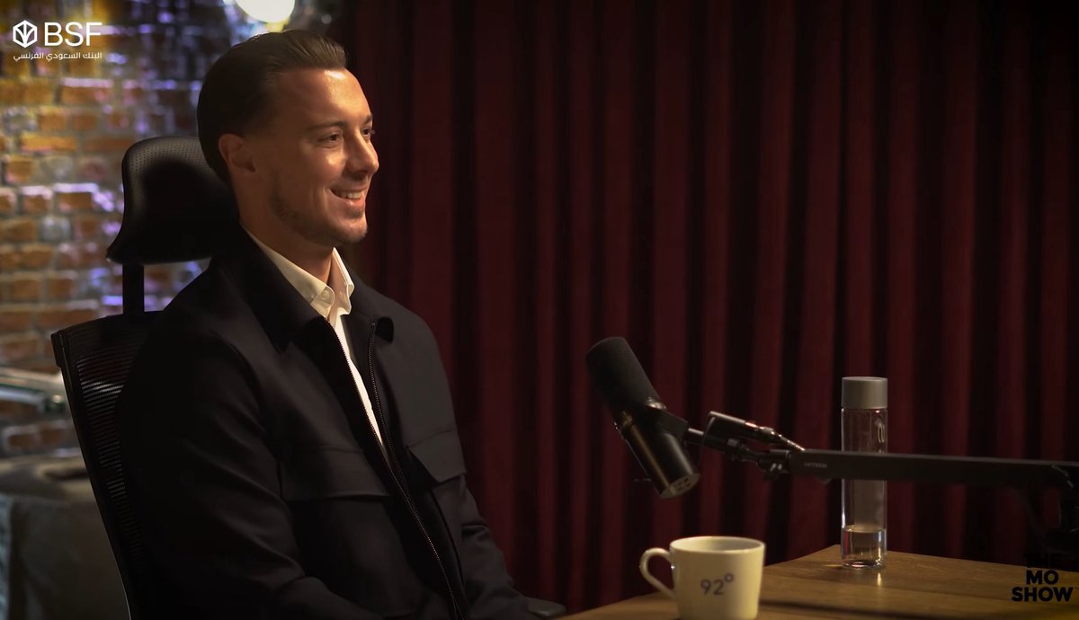 عمرو tweet media