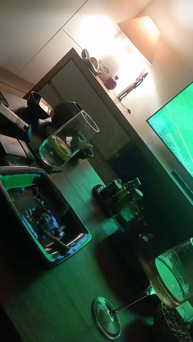 Fifth element tweet media