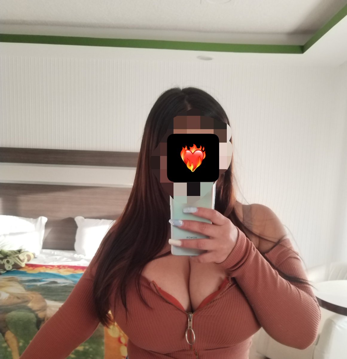 ᗴᗰᗰᗩ tweet media