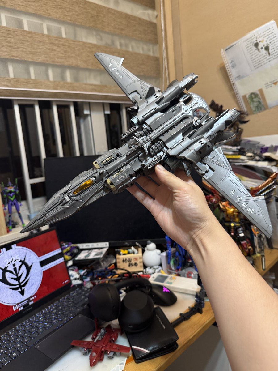 RiotControl2501 tweet media