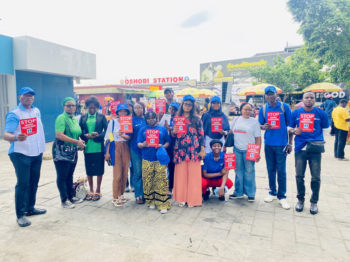 _gihfoundation's tweet image. GIHF supported a community awareness campaign on human trafficking and irregular migration in #Oshodi and #IyanaIpaja, Lagos.

Led by IOM Nigeria with NAPTIP, NOA, VOMA, and NCFRMI to promote safe migration and protect #communities.