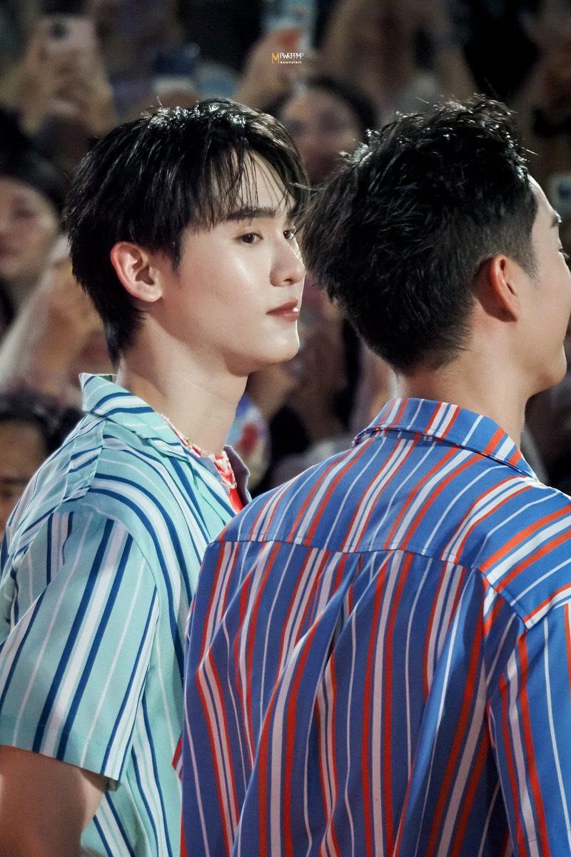 mpwrppmp's tweet image. 18.04.26📸🪁 | #memmorimm *~🎀

อตฟ.เขาจะรู้ไรบ้างยัง??

FORCEBOOK HATYAI SUMMER

#CentralHatyaixForceBook
#HatyaiSummerFashionShow
~° #ฟอสบุ๊ค #forcebook 
#fforce_ #kasibook °~♡