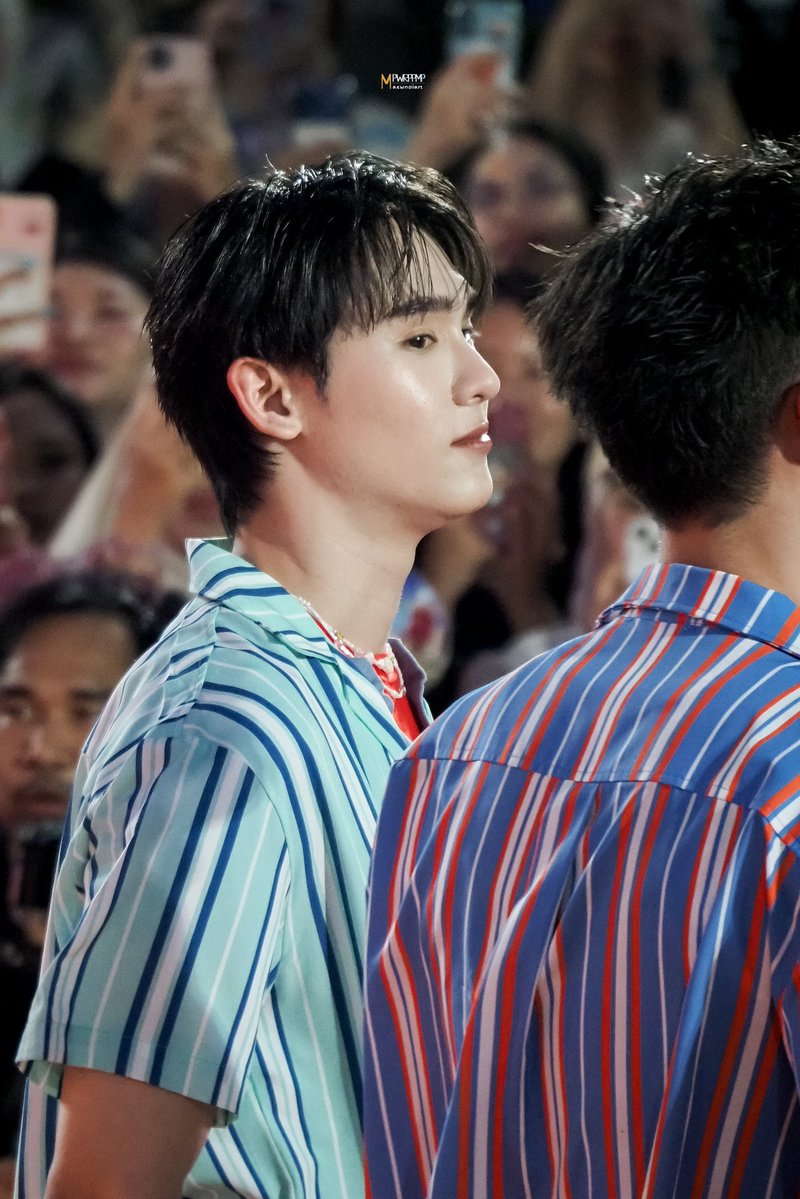 mpwrppmp's tweet image. 18.04.26📸🪁 | #memmorimm *~🎀

อตฟ.เขาจะรู้ไรบ้างยัง??

FORCEBOOK HATYAI SUMMER

#CentralHatyaixForceBook
#HatyaiSummerFashionShow
~° #ฟอสบุ๊ค #forcebook 
#fforce_ #kasibook °~♡