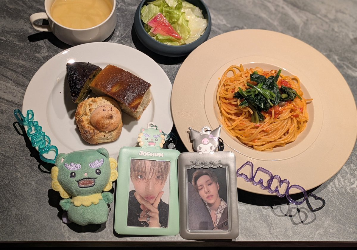 こま❁ tweet media