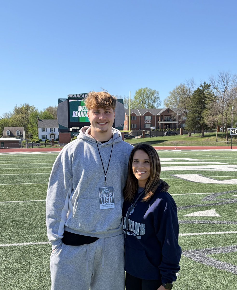 braxton_gordon4's tweet photo. Had an amazing Junior day at Northwest Missouri State! Big thanks to @Dawavykoach and @CoachTHoover for the invite!

@NWBearcat_FB 
@FootballFHC 
@JPRockMO https://t.co/7JOIAb0bEN