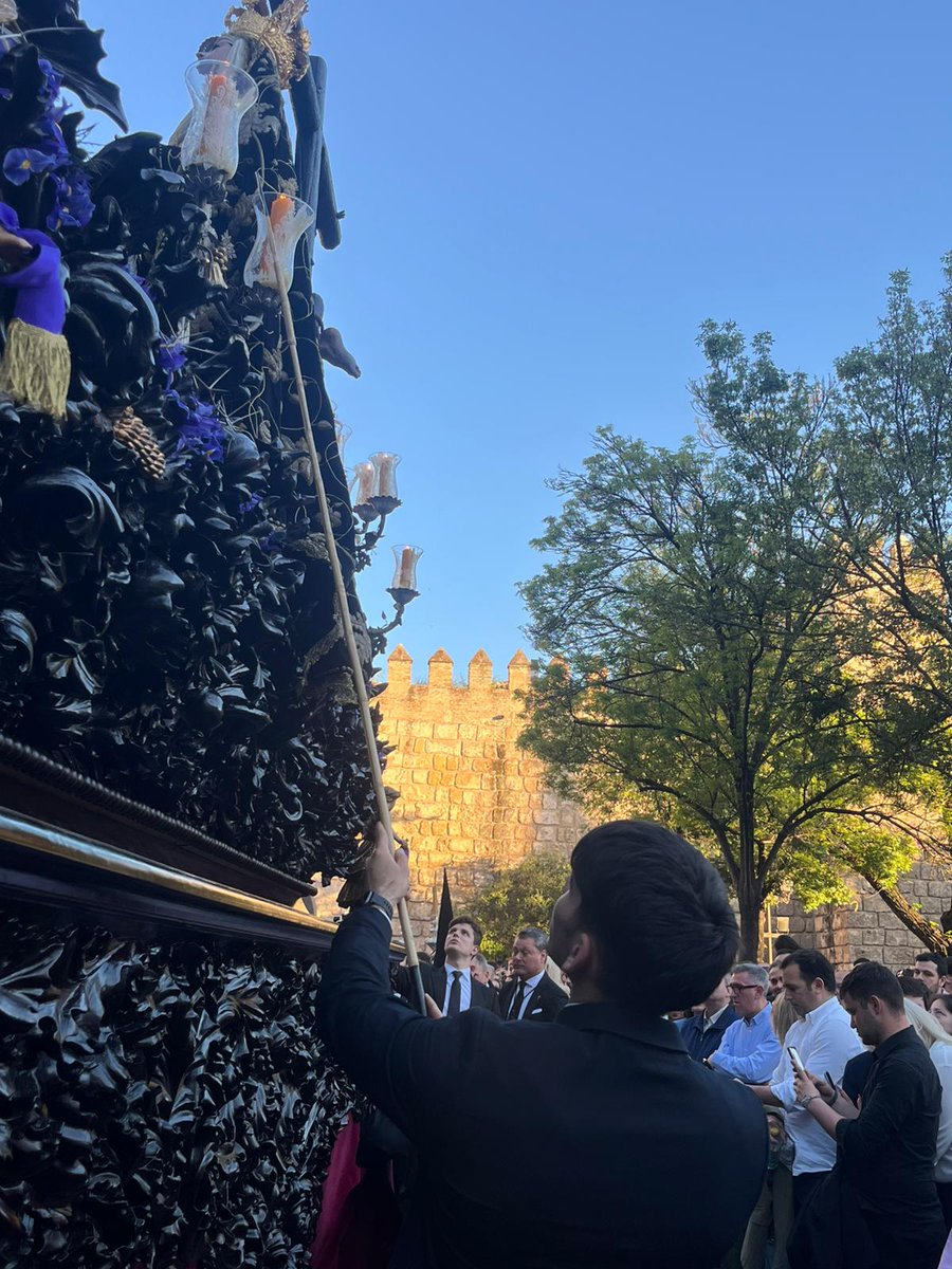 servicioscofrad's tweet image. 🌾Viernes Santo🌾

Hermandad de la Carretería.

#ss26 
#sevilla
#viernessanto 
#servicioscofrades 
#chamorroservicioscofrades