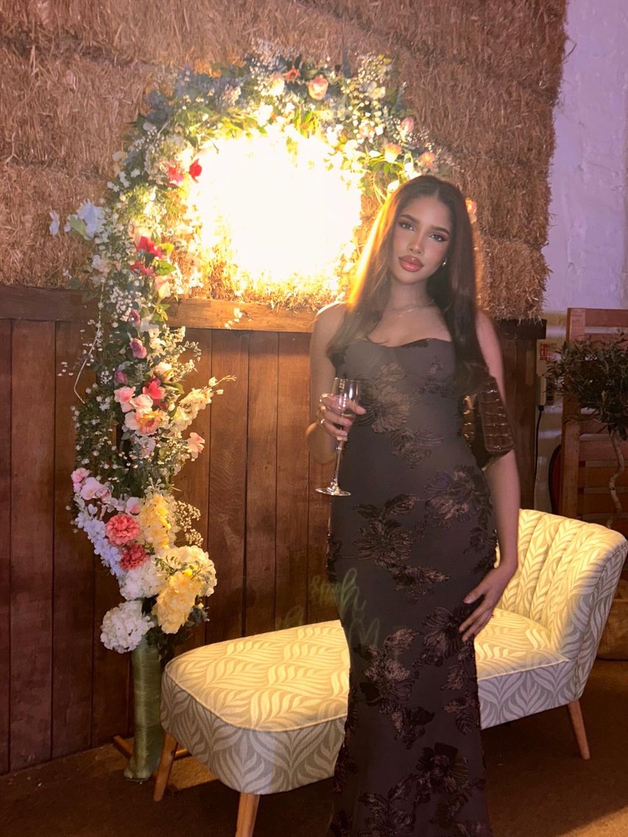 catacombsxo's tweet photo. Attending the first wedding together <3 https://t.co/ukQJRXC53U