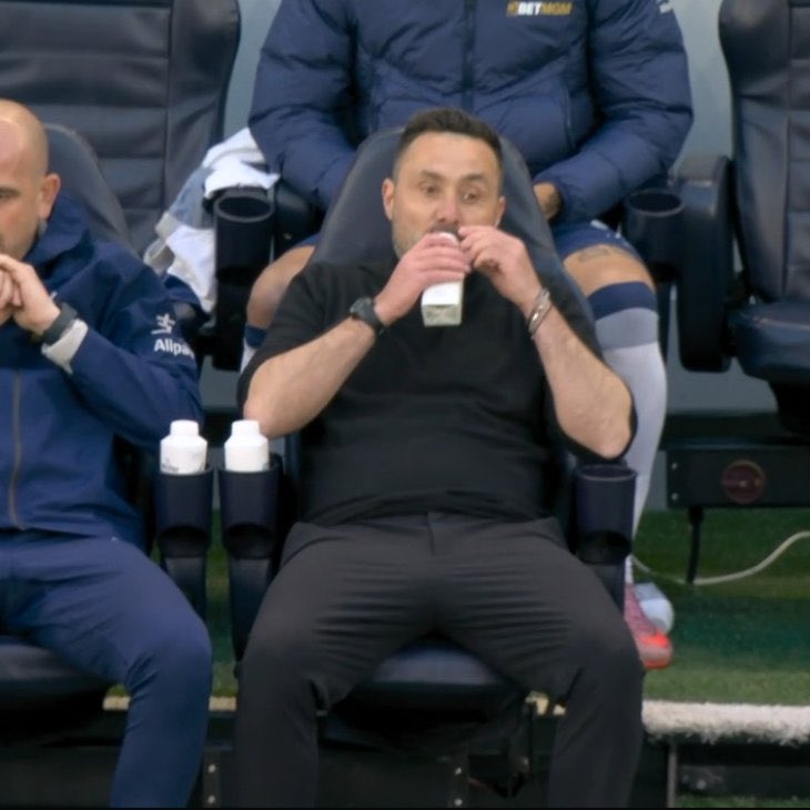 عمرو tweet media