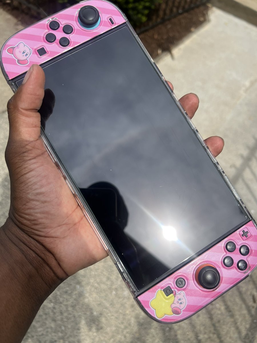 Hot Nerdy Gym Bae tweet media