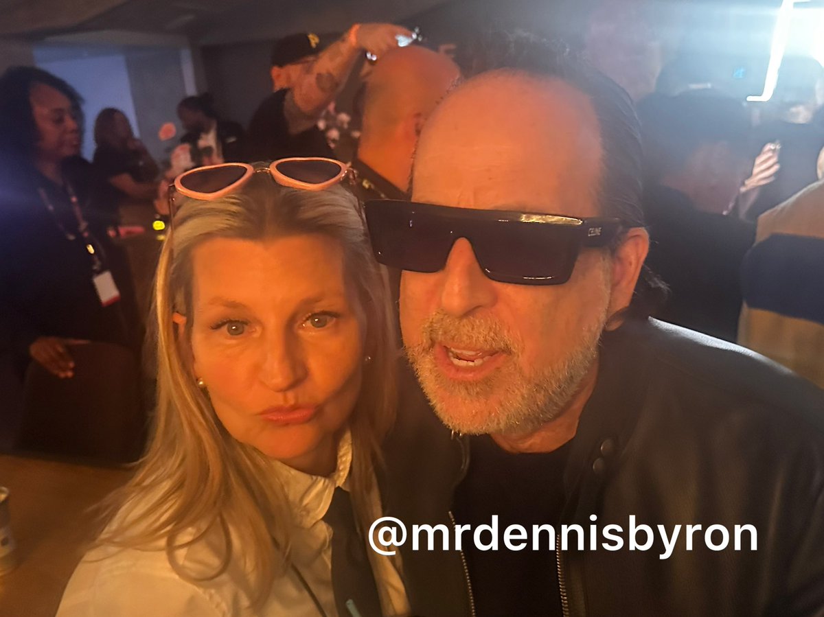 Cardi Base 🍏 tweet media