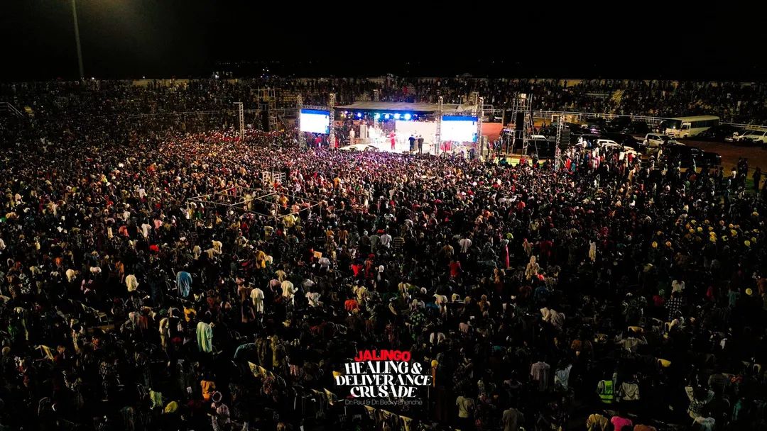 Dr Pst Paul Enenche and Dr. Mrs Becky Paul Enenche held a mega crusade in Jalingo, Taraba State, and every available space in the stadium was filled with people to the point where there was overflow 

No offering was taken at the crusade as this is the principle of the ministry