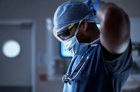 caribbeannewsuk's tweet image. #GRENADA: Grenada’s public healthcare system is preparing for a short-term gap with a long-term goal in sight. Six doctors from the General Hospital will leave to pursue specialised training in #Guyana and #Jamaica, under a EC$2m government-funded scholarship programme.