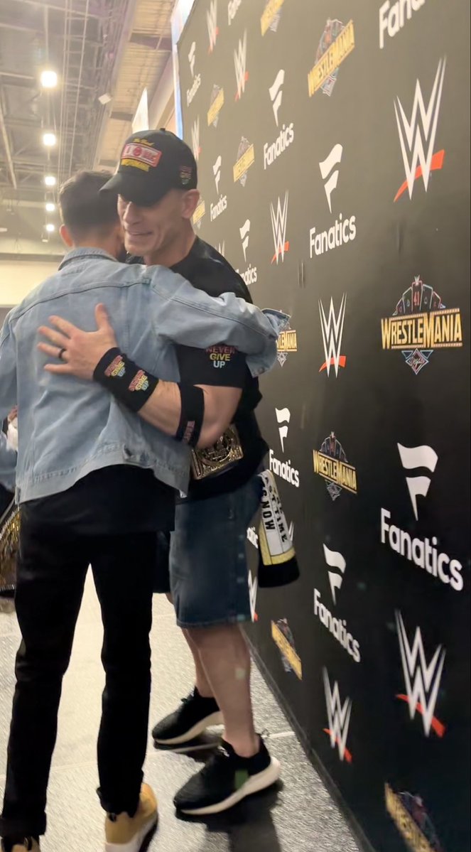 Sunny ☀️ tweet media