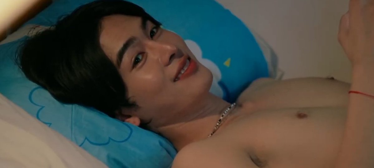 blusyddeonu's tweet image. Pobmek: "do you want to do it now?"
Solar:"we spent the whole day doing that"

...

Solar:" A"
Pobmek ready for another round 🤣🤣🤣

#LoveYouTeacherSeriesEP6  #PerthSanta