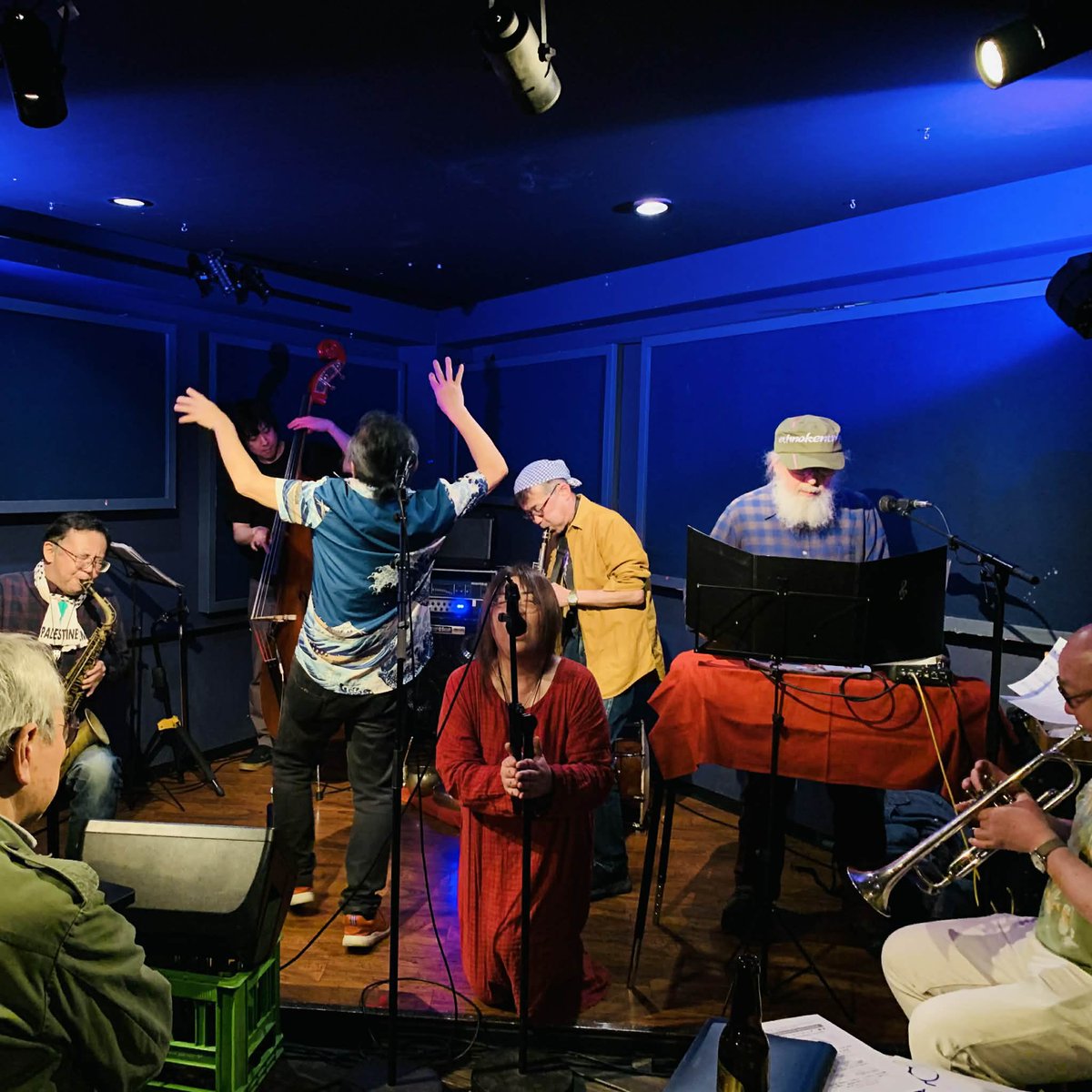 神野美紀(ｶﾐﾉ)📕5月末頃月齢の作品本発売！ tweet media