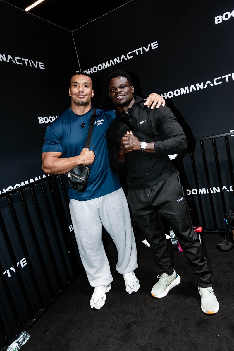 freezy_macbones's tweet image. We looking forward to bring @LarryWheels to ghana 🇬🇭 #ghana #larrywheels #visitAfrica   
•
Ain’t easy being freezy .
•
#friendship