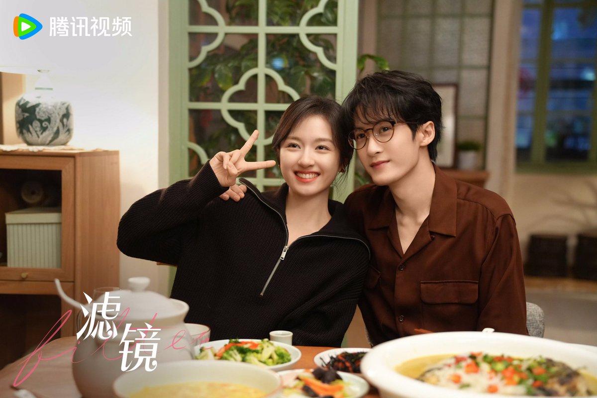 TOPSPINKA's tweet image. #Filter #ซีรีส์จีน
#ปาฏิหาริย์หัวใจกำไลสื่อรัก
นางเอกที่มีปมเรื่องความสวยได้รับกำไลปริศนาที่เป็นฟิลเตอร์ทำให้เธอแปลงร่างได้ แล้วพระเอกที่ไม่ชอบนางเอกก็ดันตกหลุมรักทุกรูปลักษณ์ที่เธอเปลี่ยนไป
สนุกมาก! รอมคอม ไซไฟแฟนตาซี ดูเพลินสุดๆ
#TanJianCi #LiLanDi 
#GaoHanYu #HuangSiRui