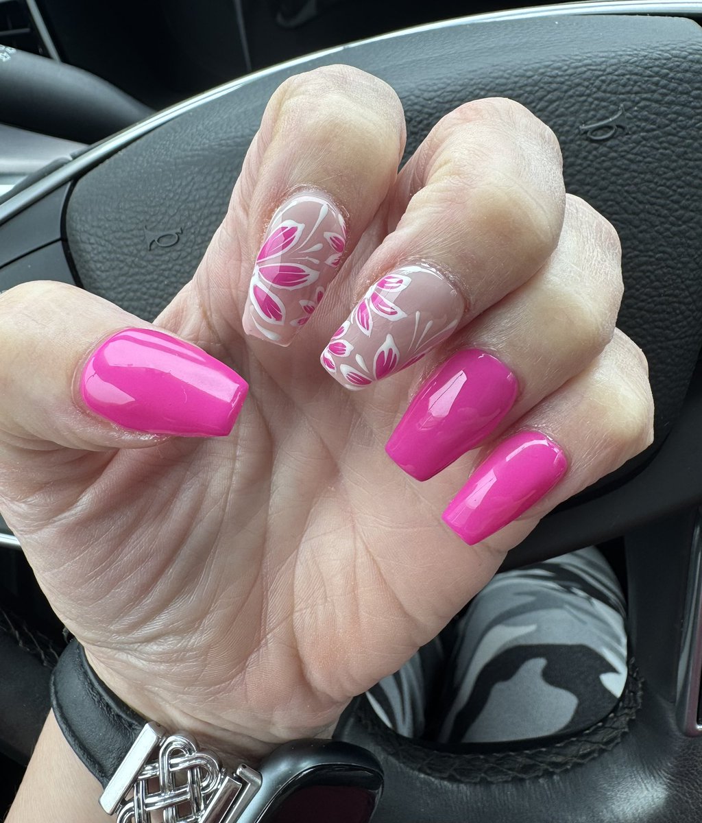 Texas Courtney tweet media