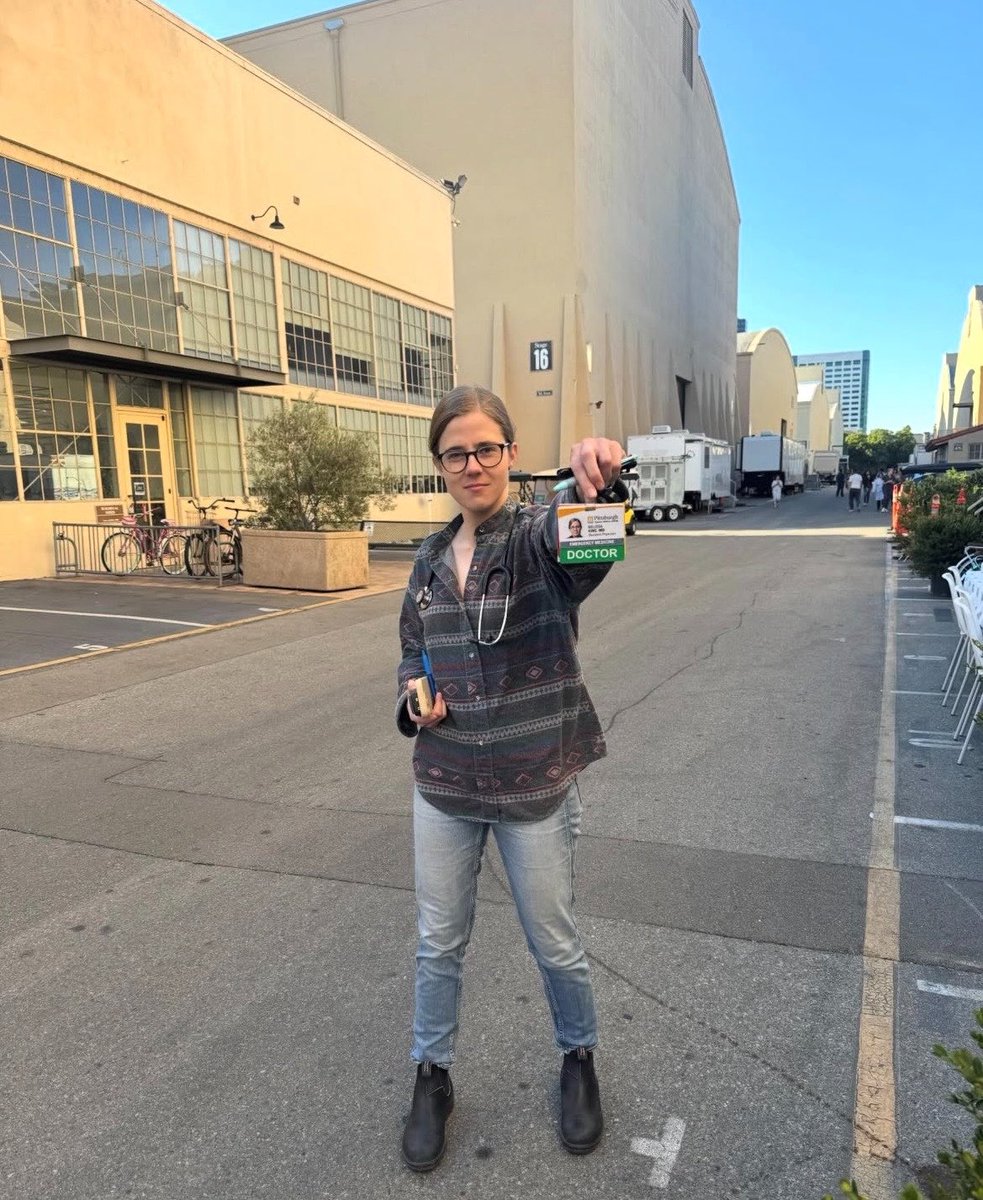 cope pody tweet media