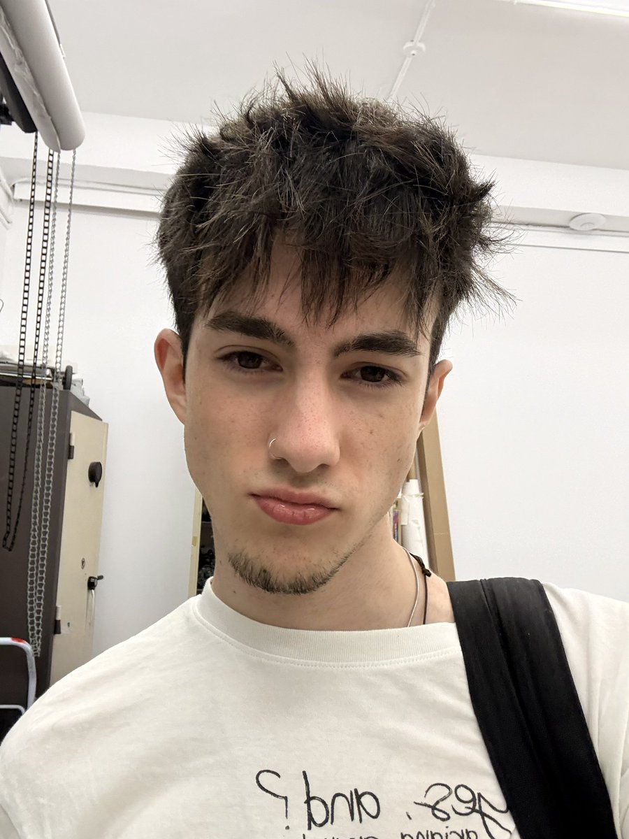 varo ☼ (eternal sunshine) (@whosvaro) on Twitter photo 