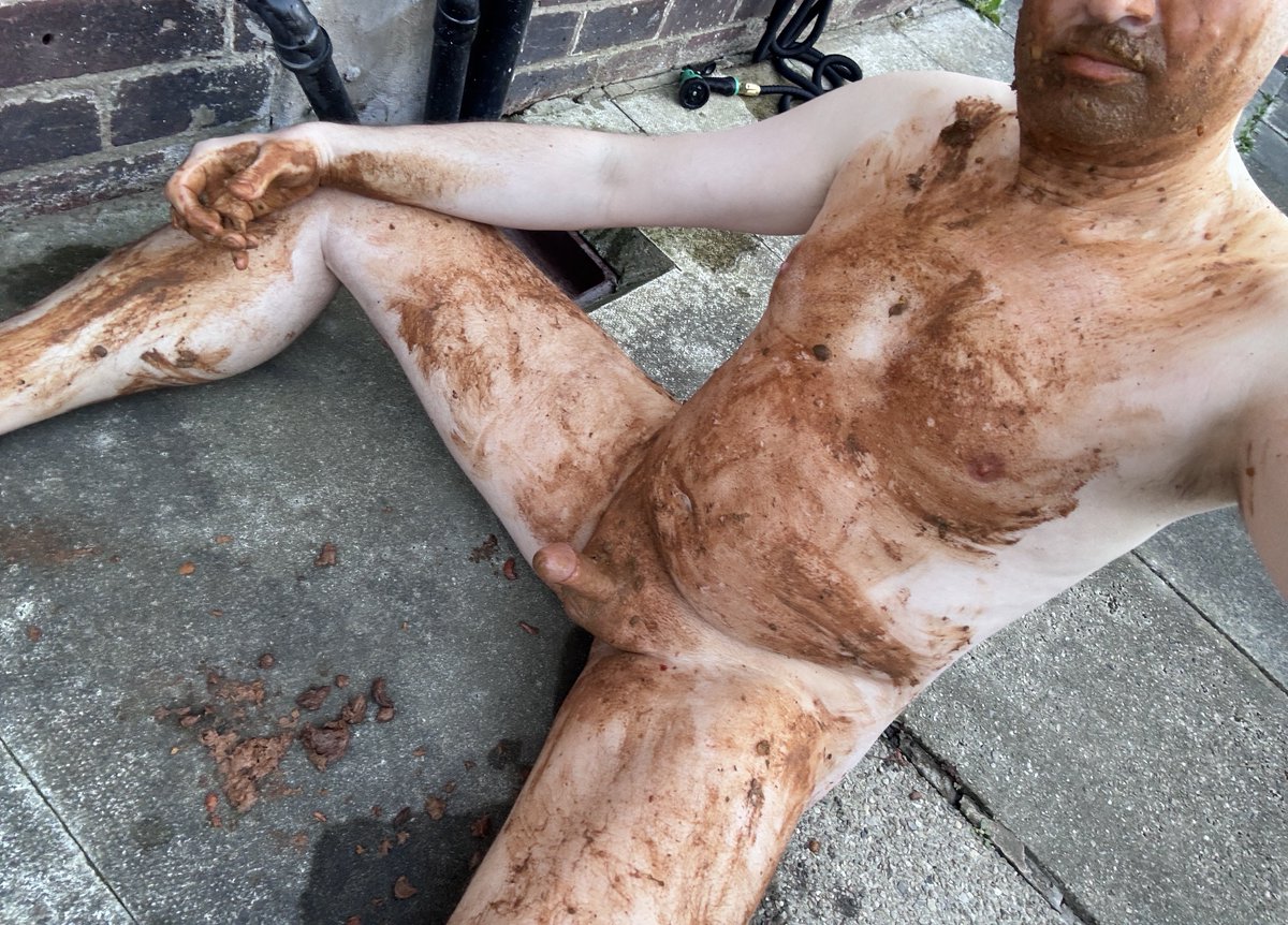 Zachscat88's tweet photo. A good shit and some dirty scat time #scat #scatplay #scatfetish #scatporn #gayscat #scatfun #scatsmear #scatshit #scatgay #scatpig https://t.co/eaizdHSmwO