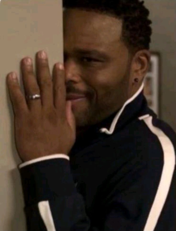 Leoralyrics tweet media