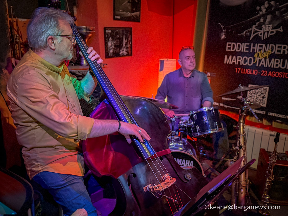 barganews's tweet image. Jam session at Barga Jazz Club in BARGA  👉 CLICCA QUI per altre immagini e l'articolo completo - 👉 CLICK HERE for more images and the full article:  barganews.com/2026/04/jam-se…
#Barga #barganews #BargaVecchia #toscana #Keane