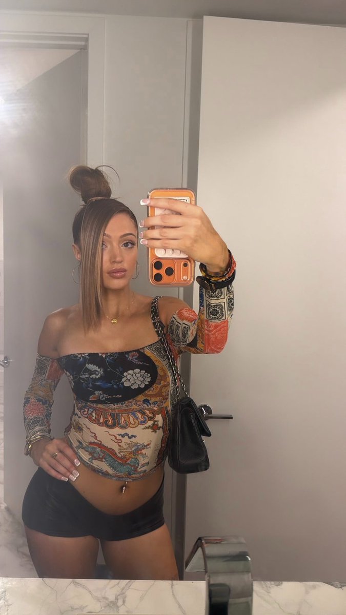 Victoria Rose tweet media