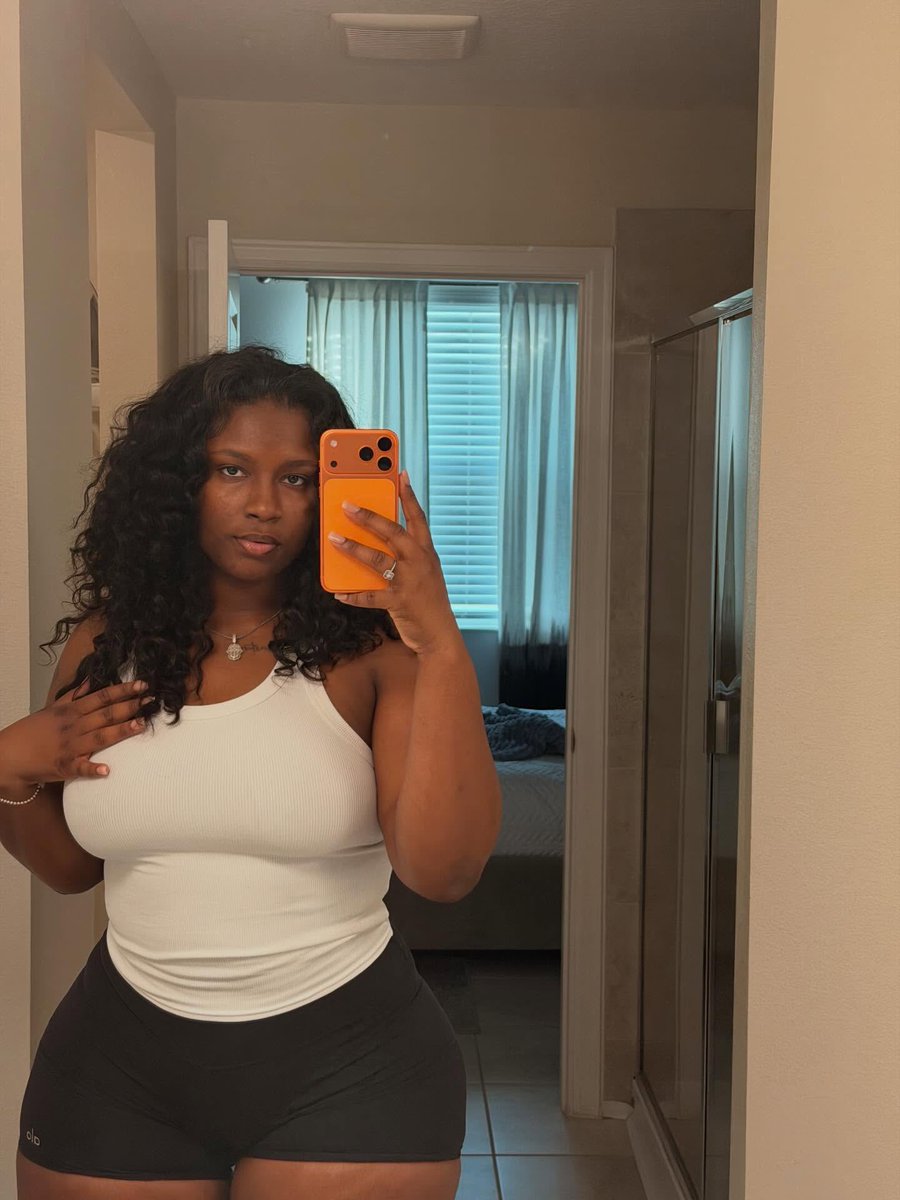 Sassy Goddess tweet media