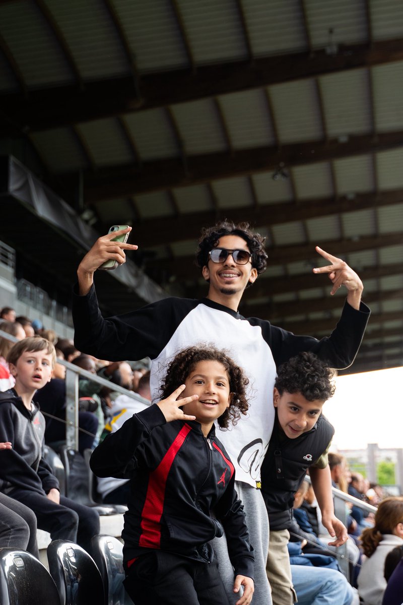 SCOFootsal's tweet photo. Les enfants de l’Académie Angers SCO Footsal étaient invités ce samedi pour la rencontre entre @AngersSCO et @HAC_Foot (1-1). 🤩

Retour en images ! 📸 https://t.co/lU6dkS6Ube
