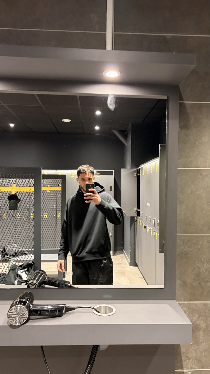 Chebs tweet media