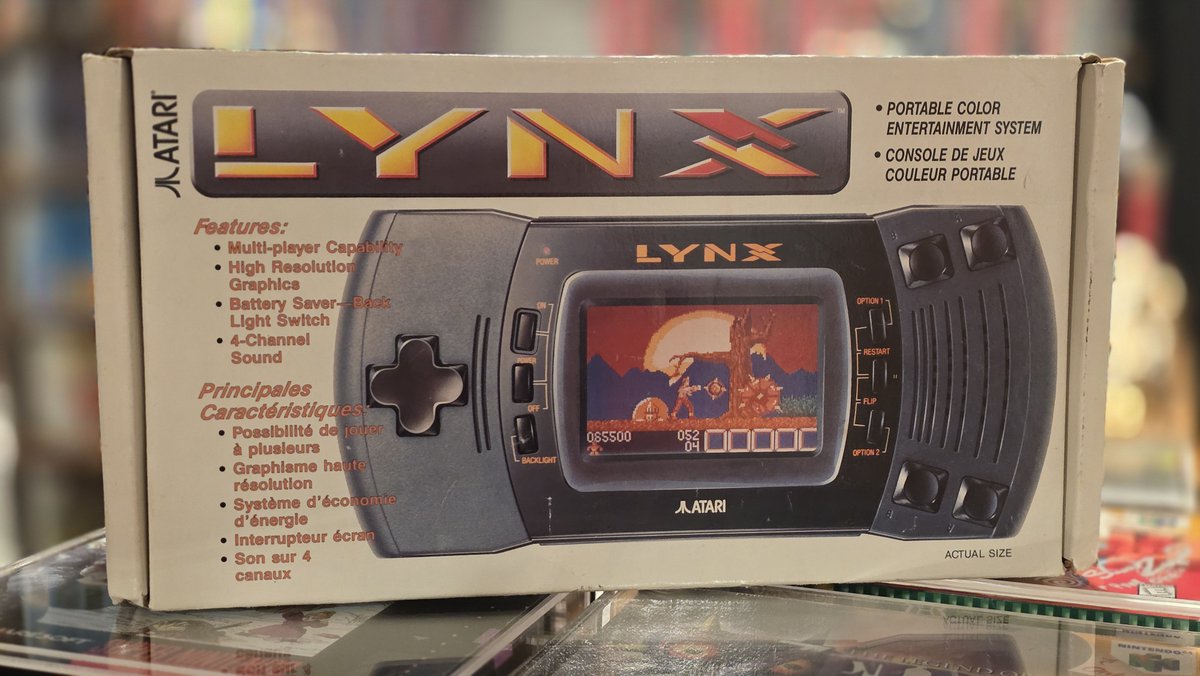 L1Games's tweet image. Still one of the most impressive handhelds of its era. The Atari Lynx came out swinging with a backlit color screen and arcade-style action.
#AtariLynx #Atari #RetroGaming #PortableGaming #GameCollector