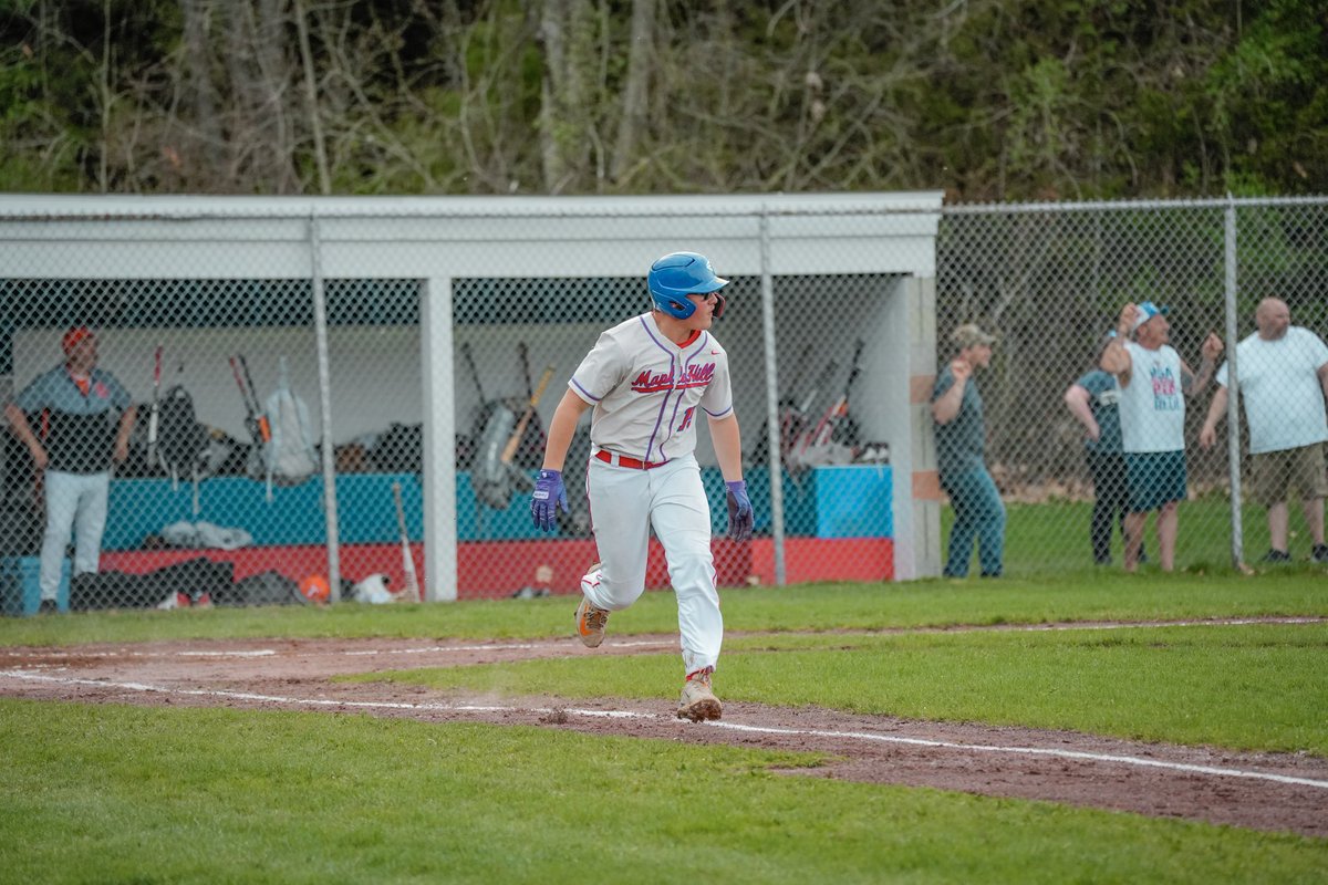 coachbiehler's tweet photo. JV Baseball took the championship of the Fonda JV Tournament, defeating Spa Catholic 7-1 &amp; Schoharie 11-1. On the day:
Andrew Palmer 4 IP, 11 Ks
Tim O’Brien 2.2 IP, 4 Ks
Robby Morris 3-3, 2 R, 2 RBI
Jack Connelly 1.1 IP, 4 Ks

@Maphillbaseball @SchodackCSD @MH_Athletics https://t.co/zvMB9nwyL6
