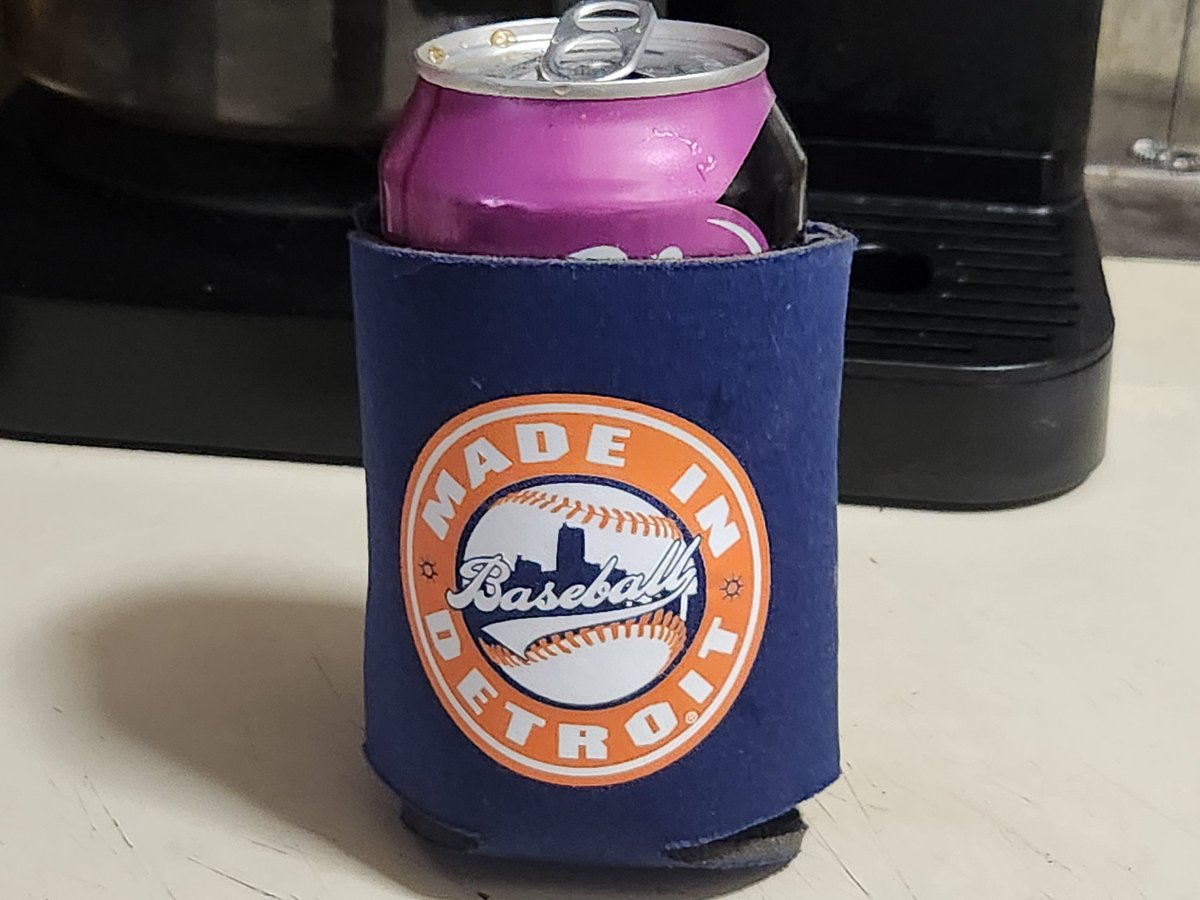 dclynick66's tweet photo. It was really cool of @MadeInDetroit91 to make and send these to me last year as a gift. I have ordered lots of merchandise from them over the years. I still use these. 👍👍 https://t.co/ujpyfpQmZT
