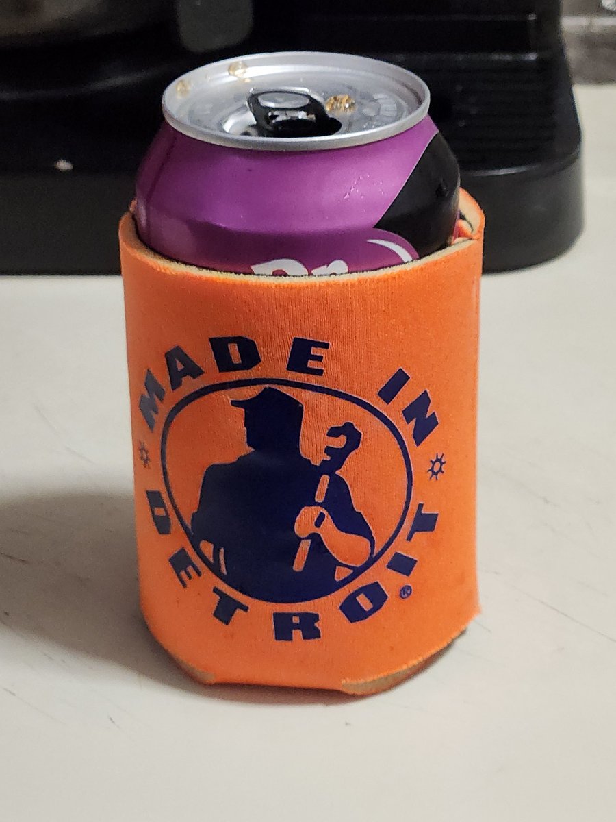 dclynick66's tweet photo. It was really cool of @MadeInDetroit91 to make and send these to me last year as a gift. I have ordered lots of merchandise from them over the years. I still use these. 👍👍 https://t.co/ujpyfpQmZT