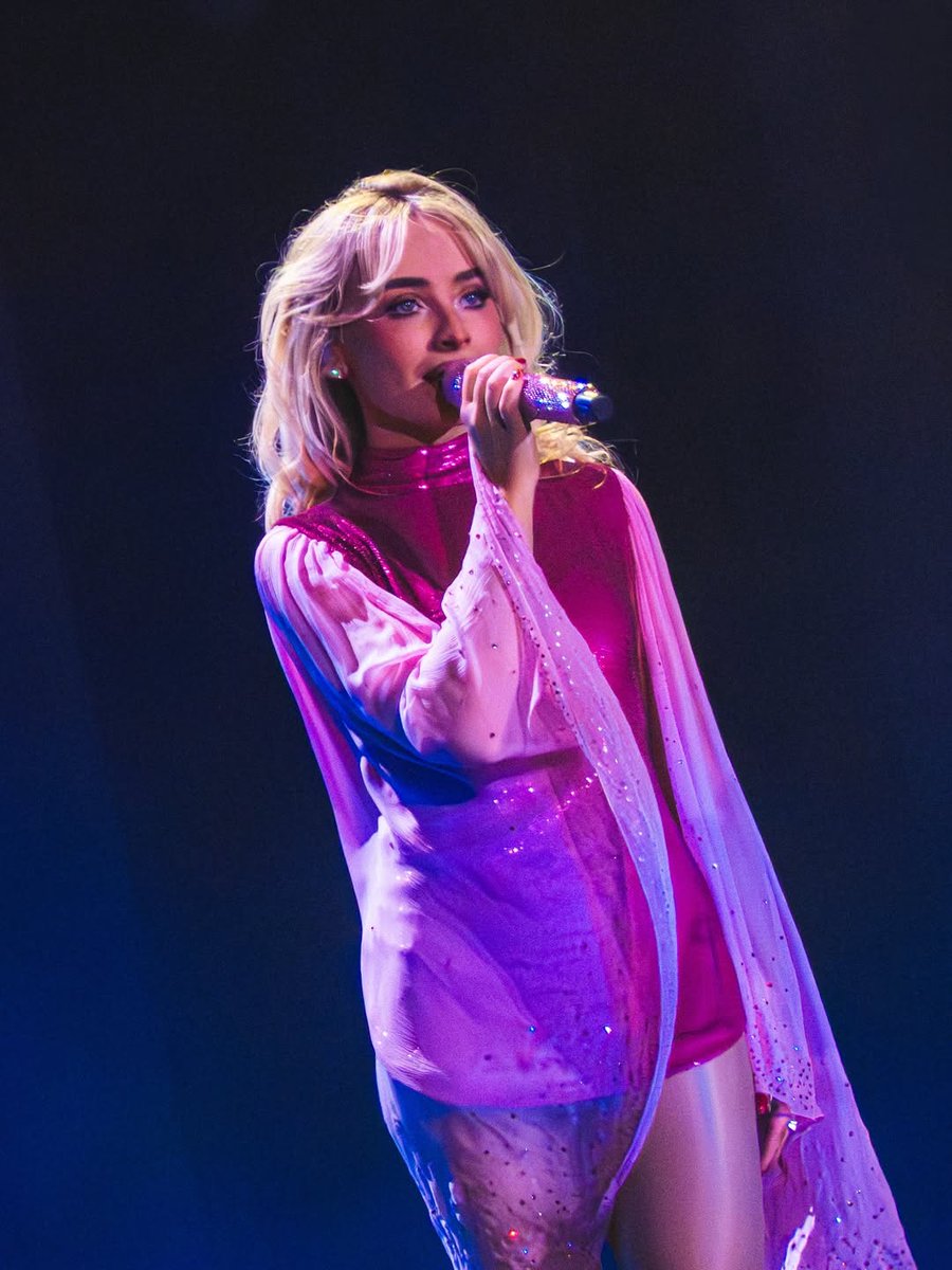 Sabrina Carpenter All-News 🐾 tweet media