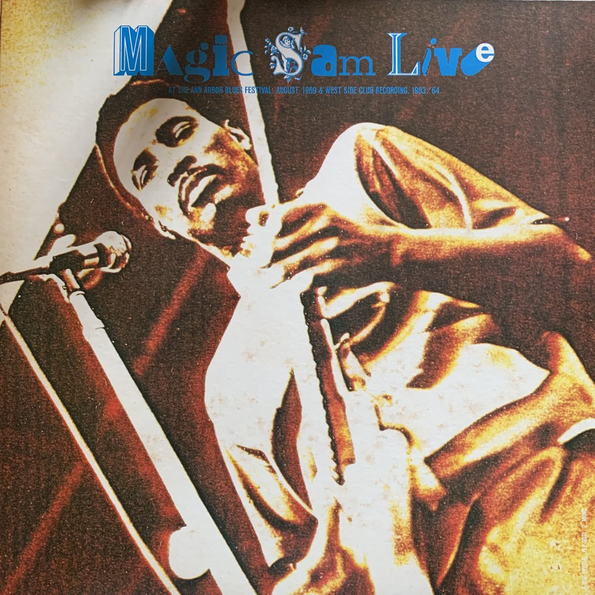 ayama5's tweet image. #Blues 68
Magic Sam Live
録音状態の悪さが逆にマジック・サムの魅力を引き出している稀有なライブアルバム。パンキッシュで生々しいブルース
が味わえる愛聴盤です👍
At The Alex Club 1963/64
youtu.be/vLrHhCJ_M60?si…
Ann Arbor Blues Festival 1969 
I Feel So Good 
youtu.be/kwX2j5E1dlg?si…