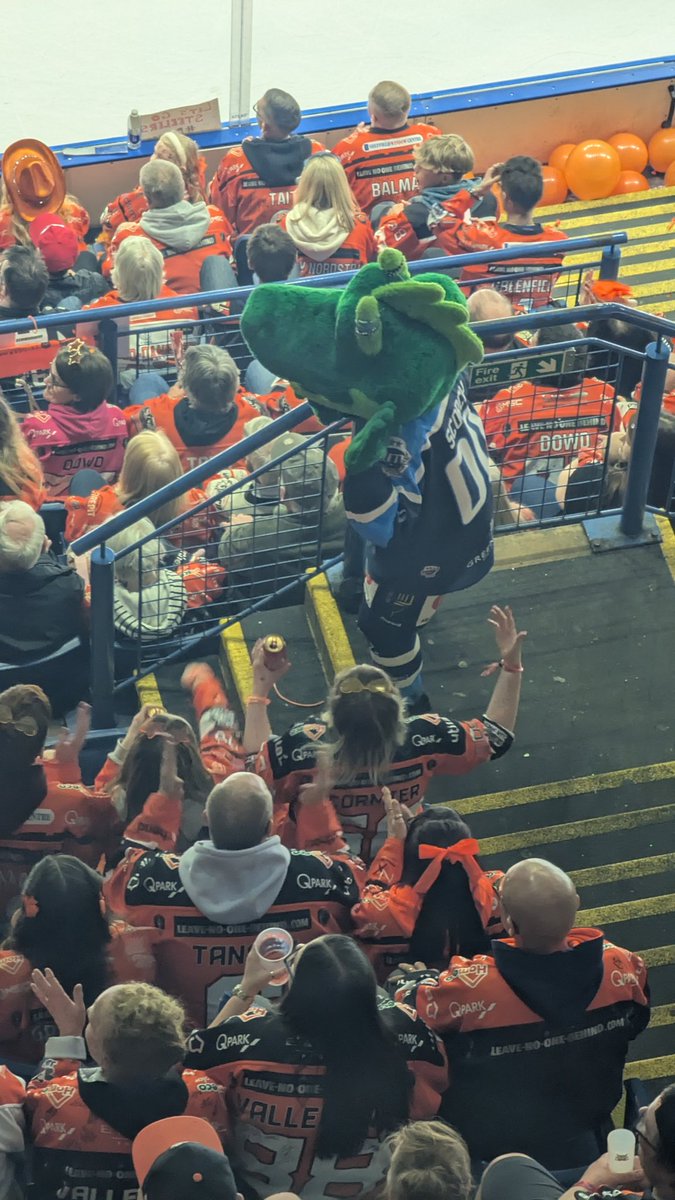 breezerBlaze's tweet photo. @scorchblaze is a what! https://t.co/MmnaXd69Fu